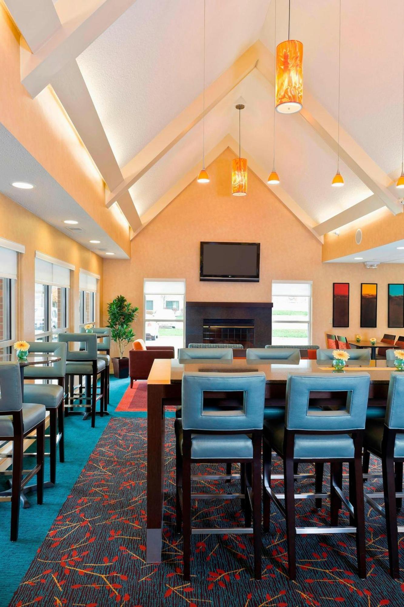 Hotel By Marriott 3*