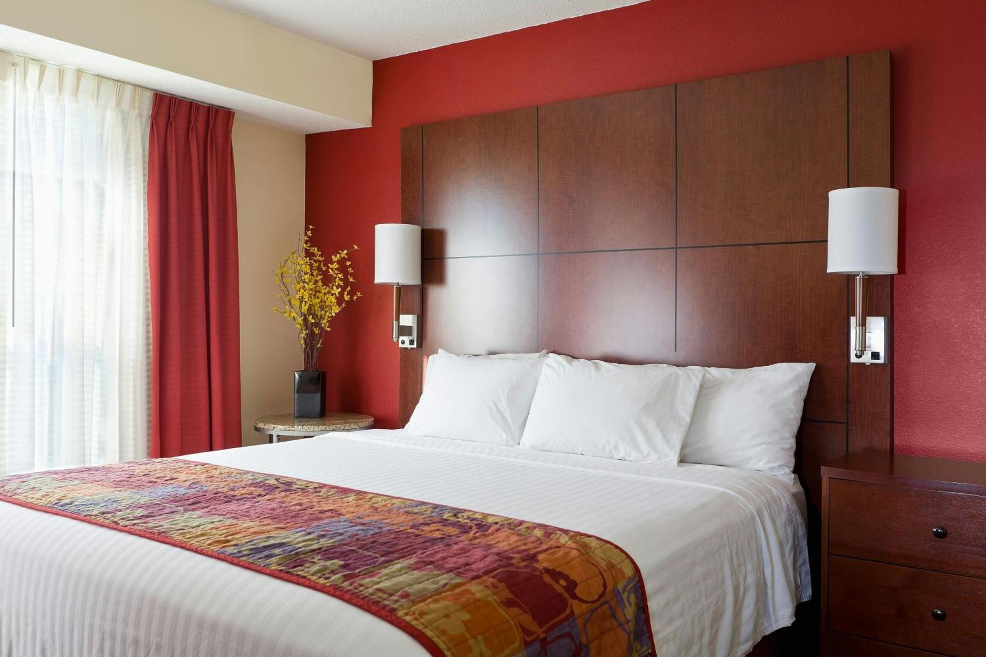 By Marriott Hotel Peoria
